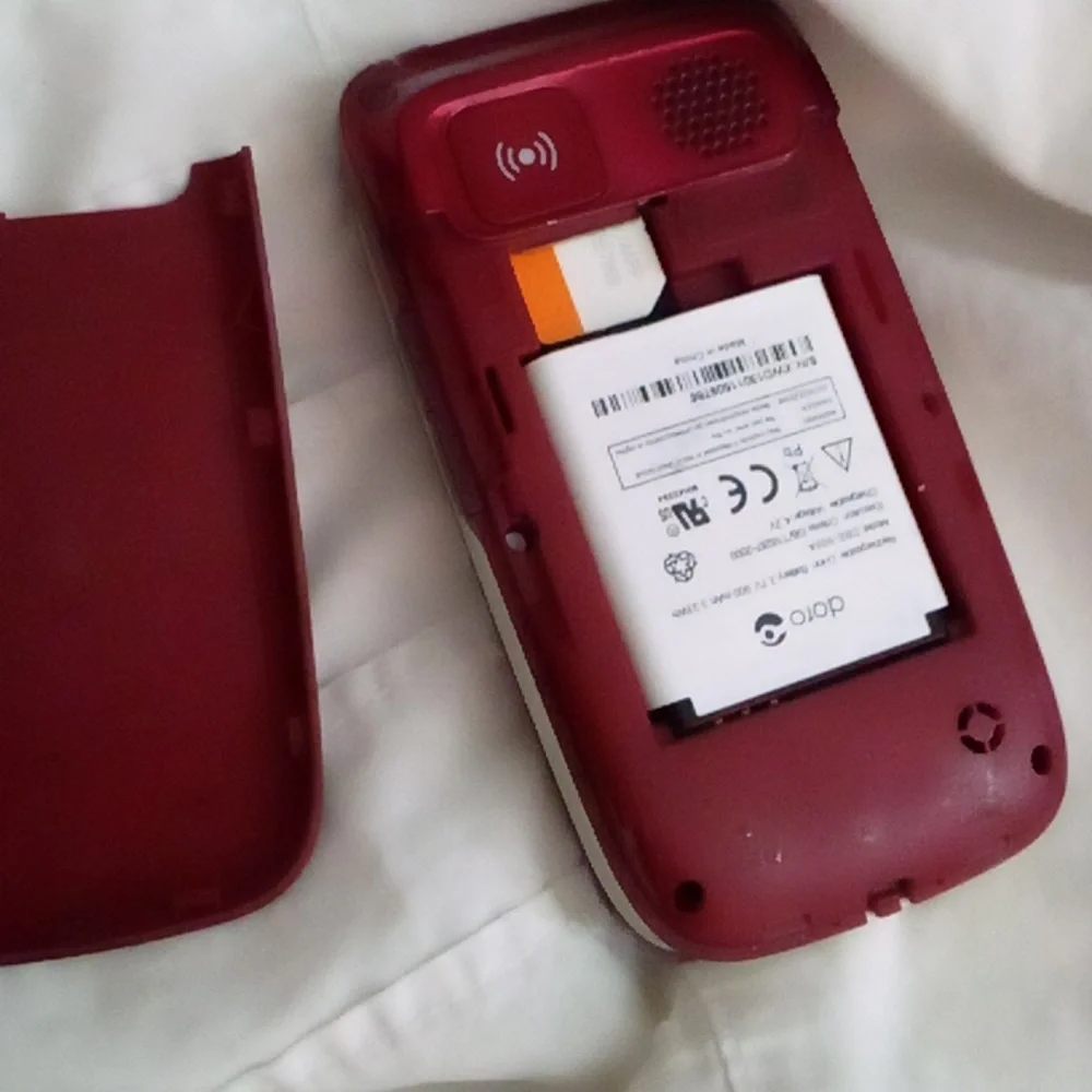 Doro FLIP PHONE - Consumer Cellular Excellent working condition